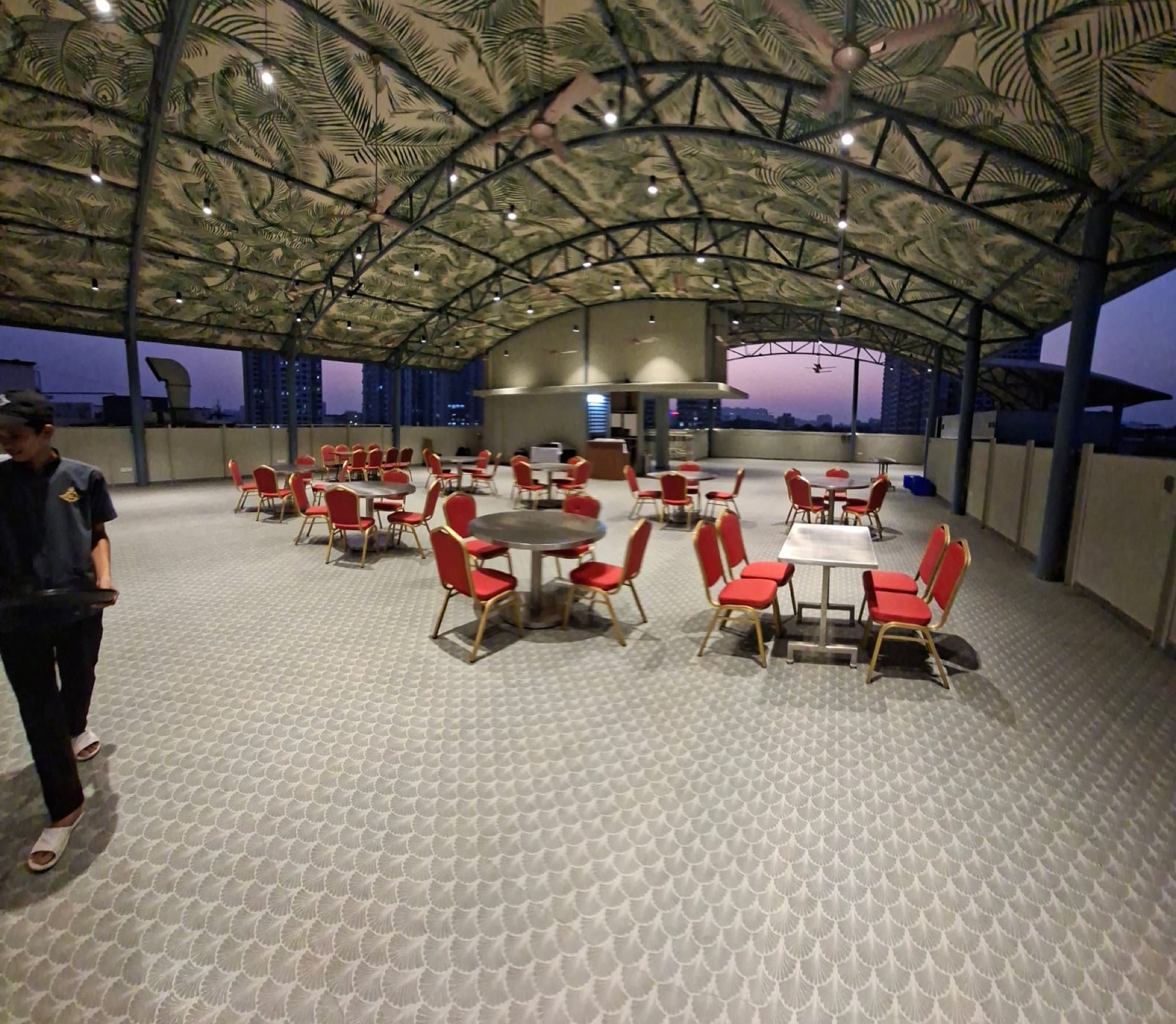 Kingsland open terrace